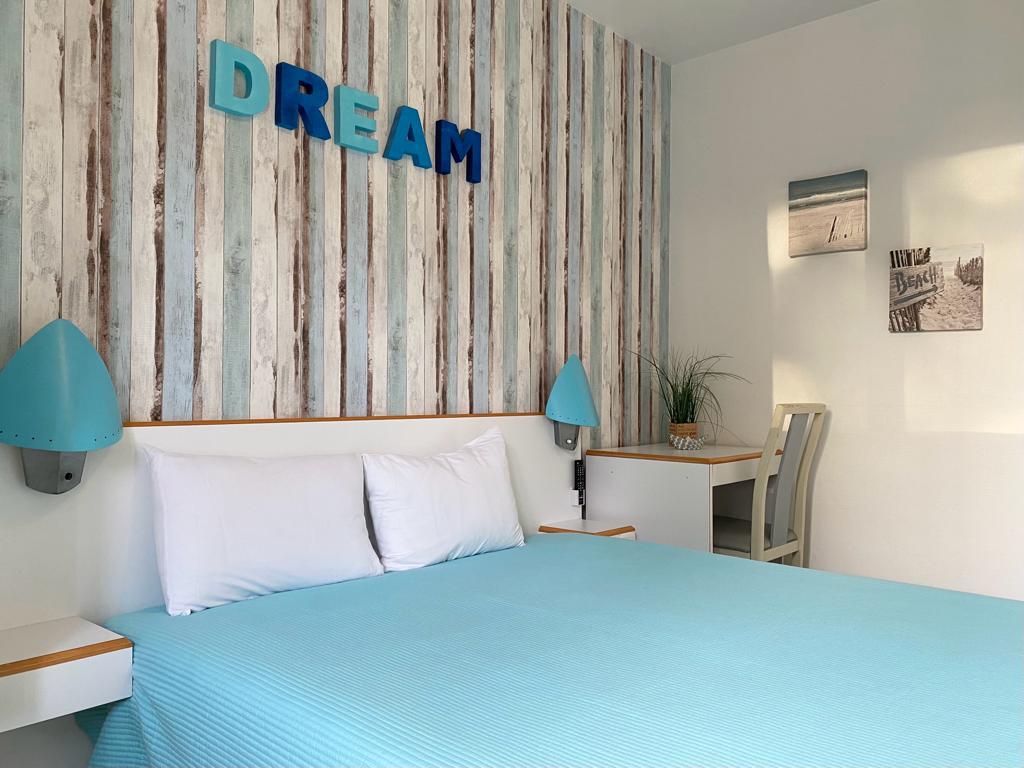 2eb8cb4a-9550-47ab-b3b2-5885d074702c